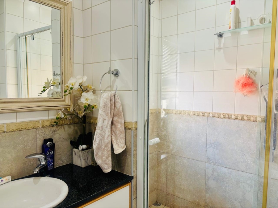 3 Bedroom Property for Sale in Vredenhof Sh Free State